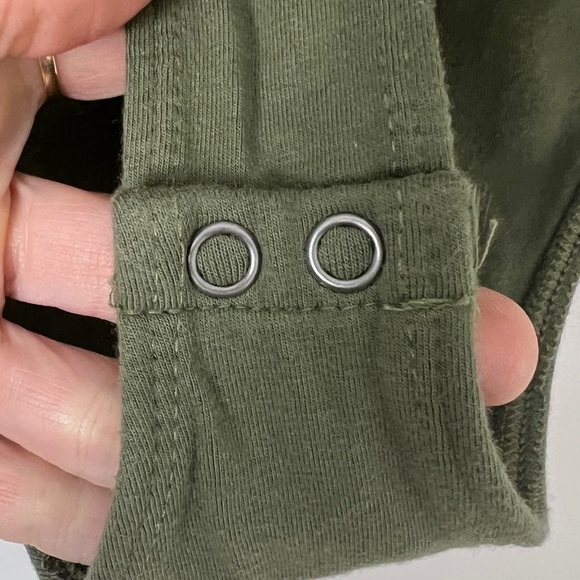 American Eagle Olive Green Grateful Dead Graphic Retro Bodysuit Top Size Medium - Picture 9 of 12